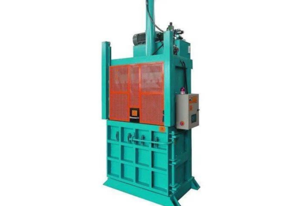 Prensa Enfardadeira Vertical: Solução Compacta e Eficiente para a Gestão de Resíduos